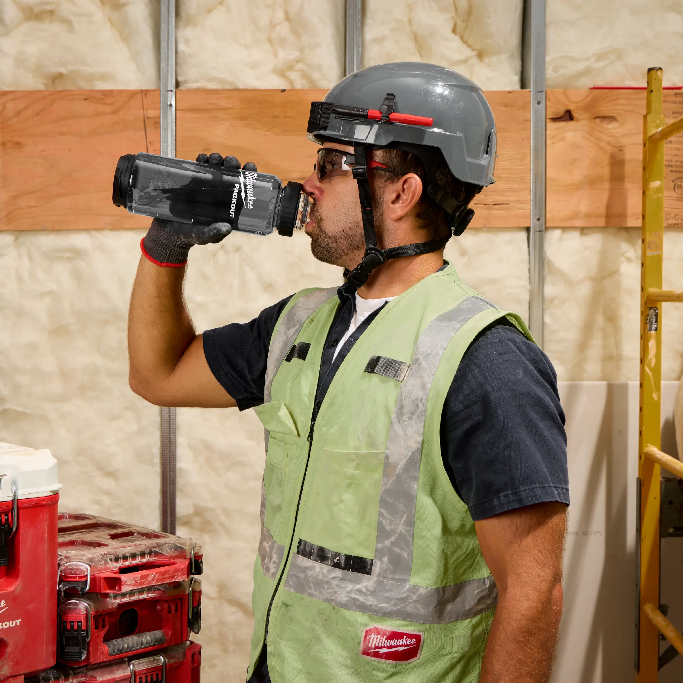 Botella con tapa de boca ancha PACKOUT de 34 oz 48-22-8372B Milwaukee - Imagen 3