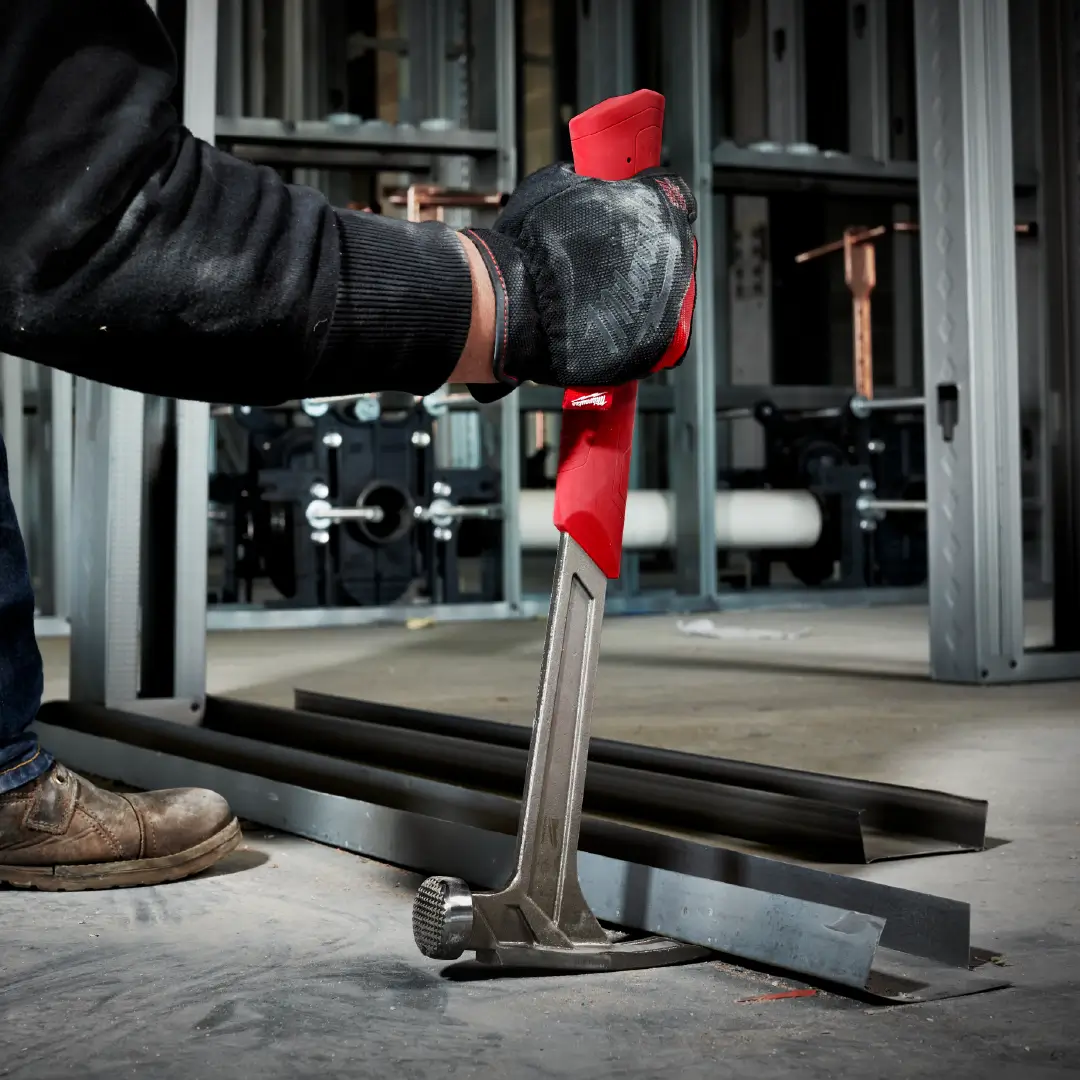Martillo Carpintero 17 Oz Cara Fresada Milwaukee 48-22-9016 - Imagen 2